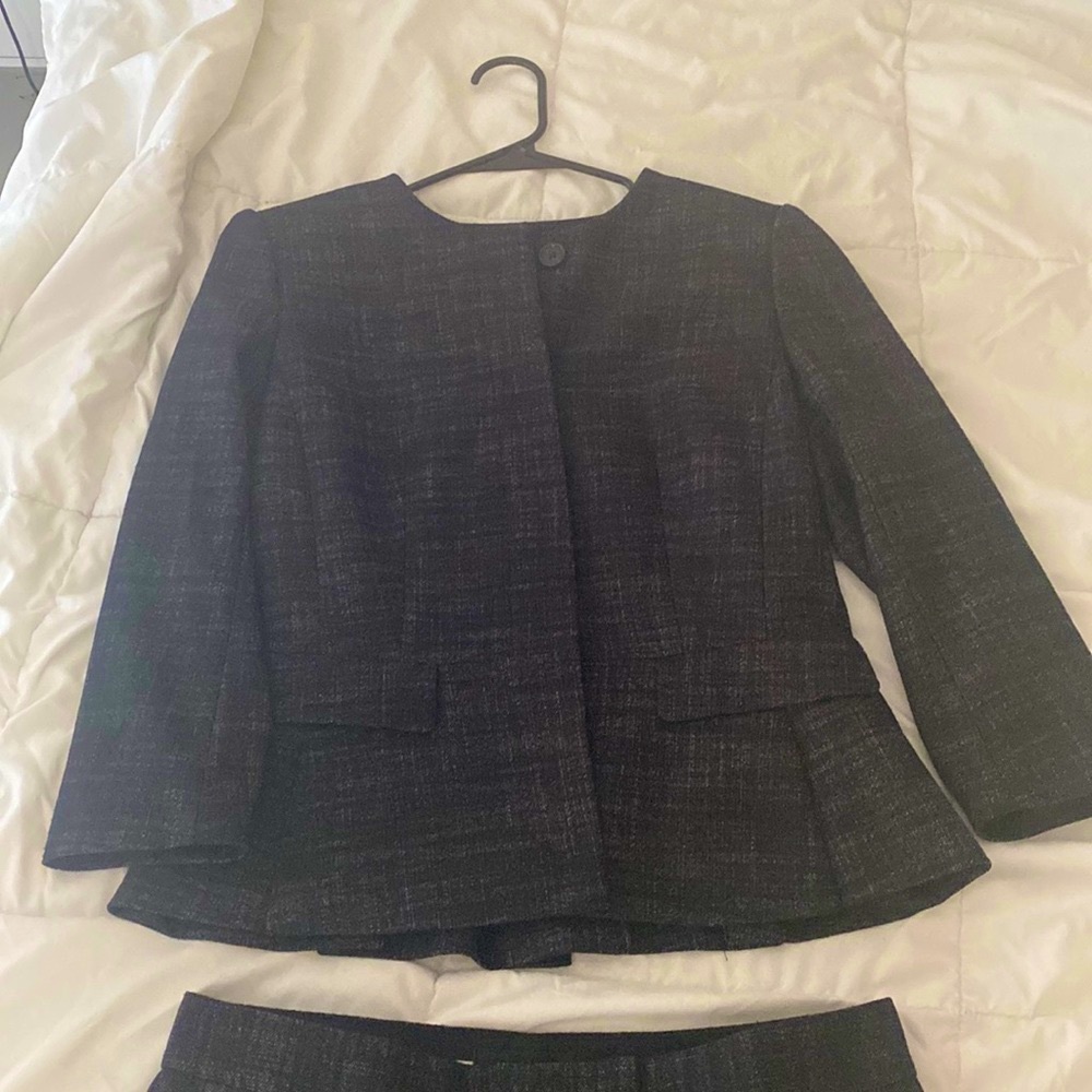 Petite Ann Taylor Suite